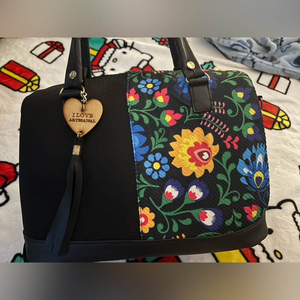 Artesanal bag from Mexico